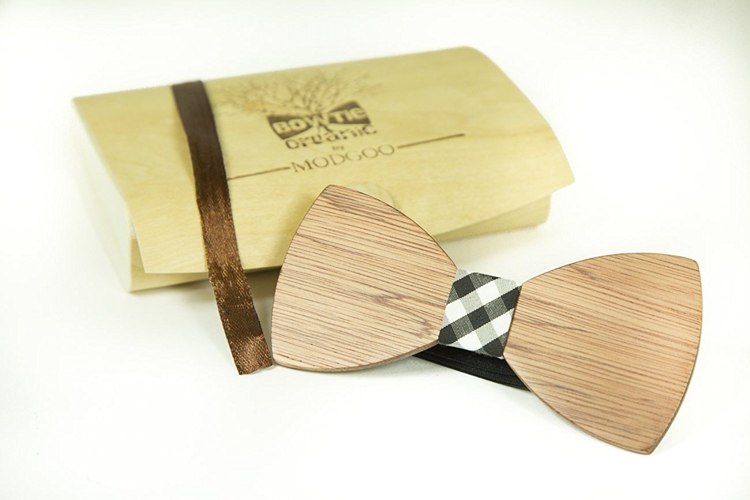 Modgoo Organic Wood Bow Tie Ryan Burberry pattern black and White